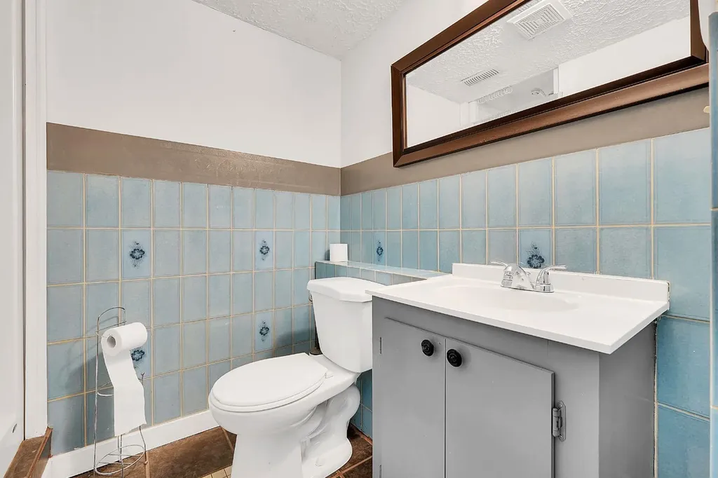 3614 39 Street NE Calgary AB T1Y 5H6