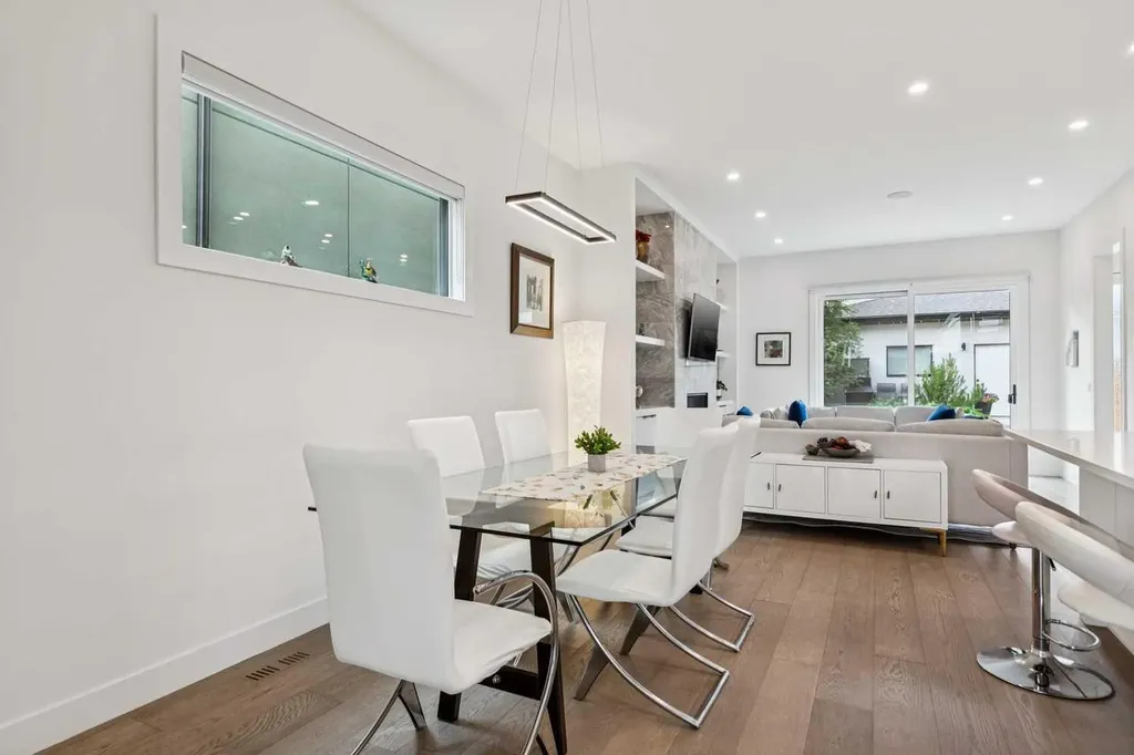 2435 29 Avenue SW Calgary AB T2T 1P1