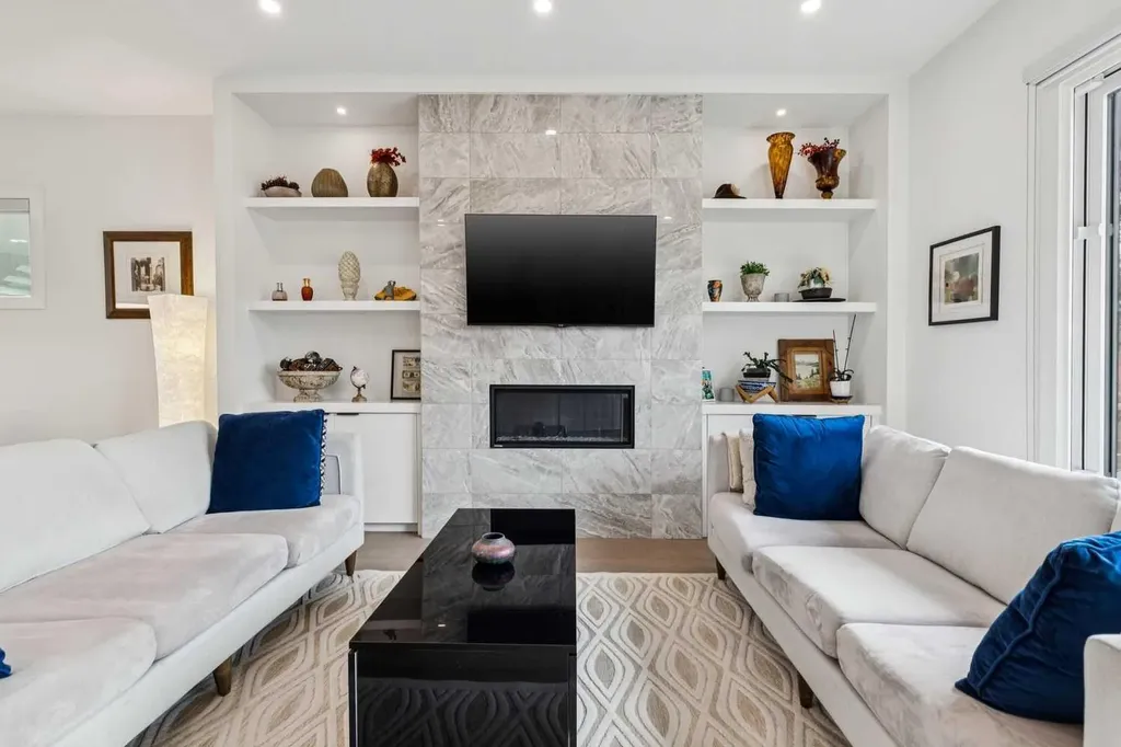 2435 29 Avenue SW Calgary AB T2T 1P1