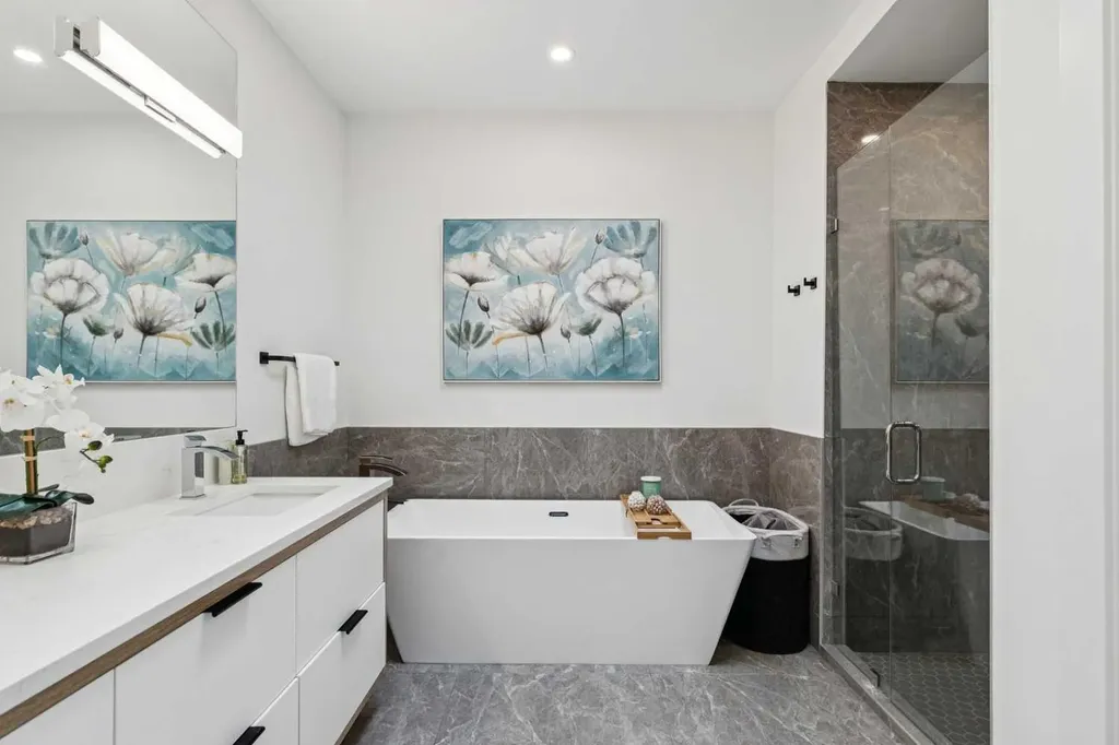 2435 29 Avenue SW Calgary AB T2T 1P1