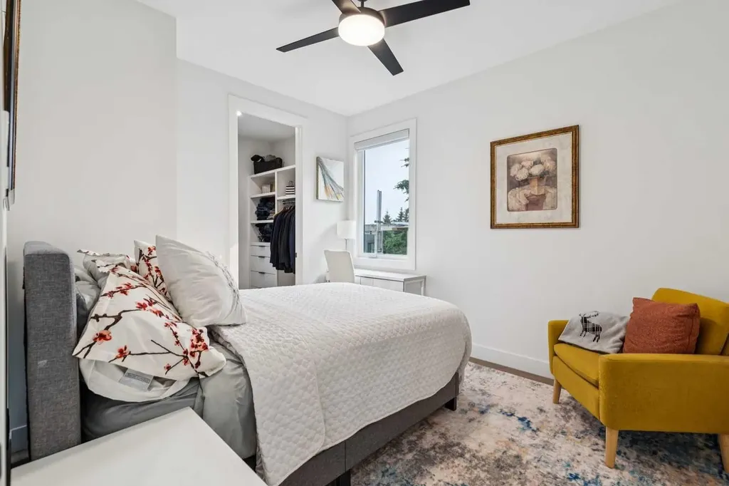 2435 29 Avenue SW Calgary AB T2T 1P1