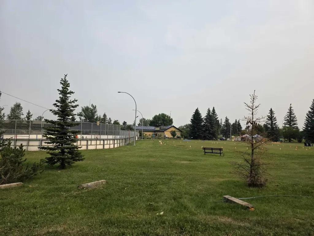 2435 29 Avenue SW Calgary AB T2T 1P1