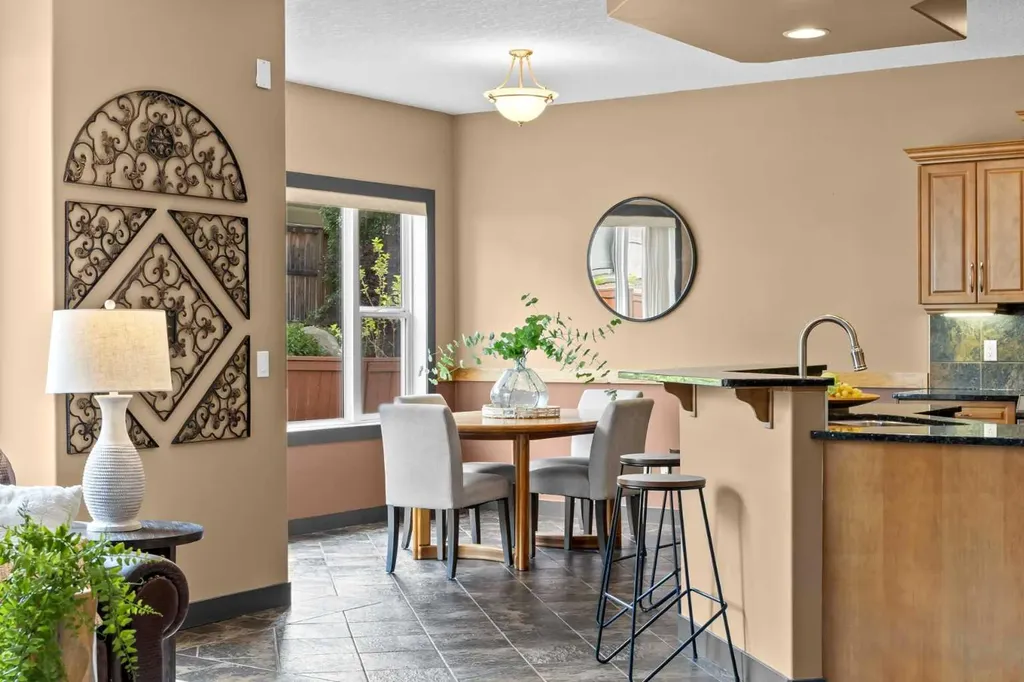 139 Tuscany Ridge Close NW Calgary AB T3L 2K6