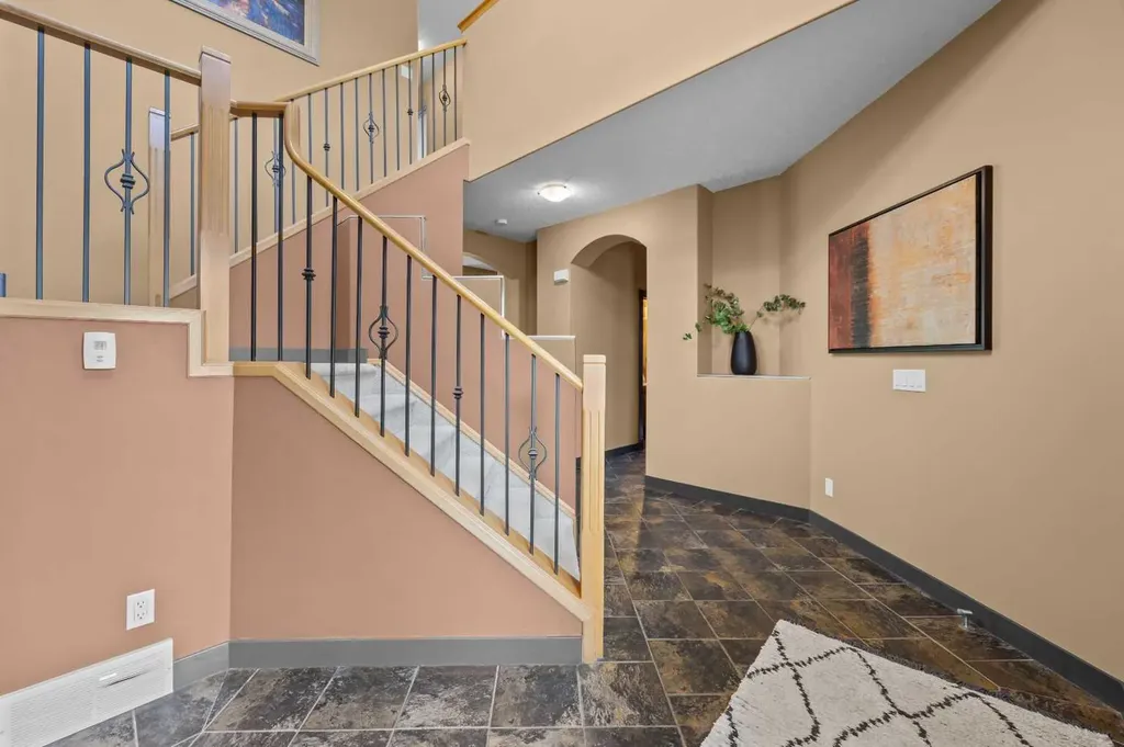 139 Tuscany Ridge Close NW Calgary AB T3L 2K6