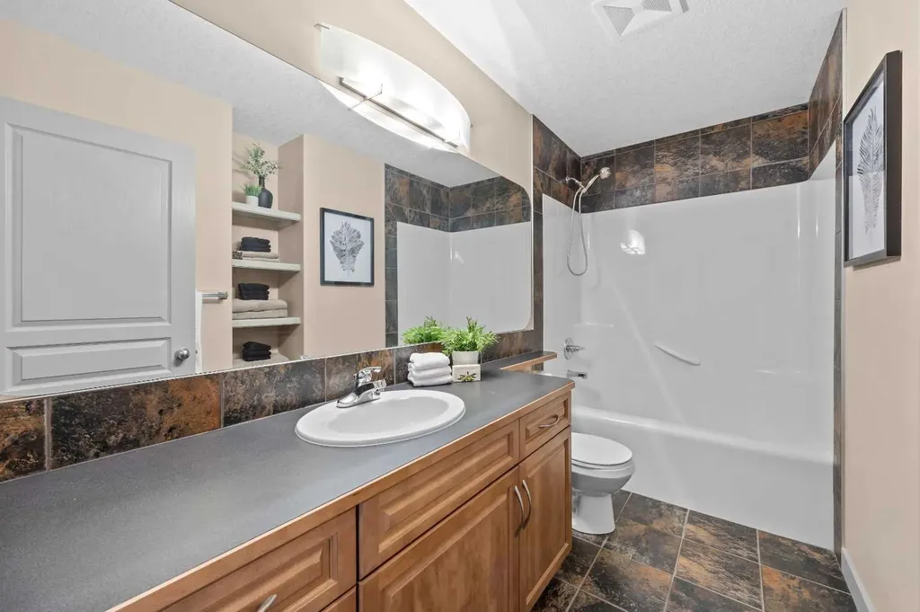 139 Tuscany Ridge Close NW Calgary AB T3L 2K6