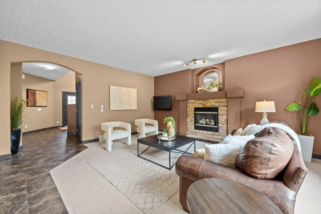 139 Tuscany Ridge Close NW Calgary AB T3L 2K6
