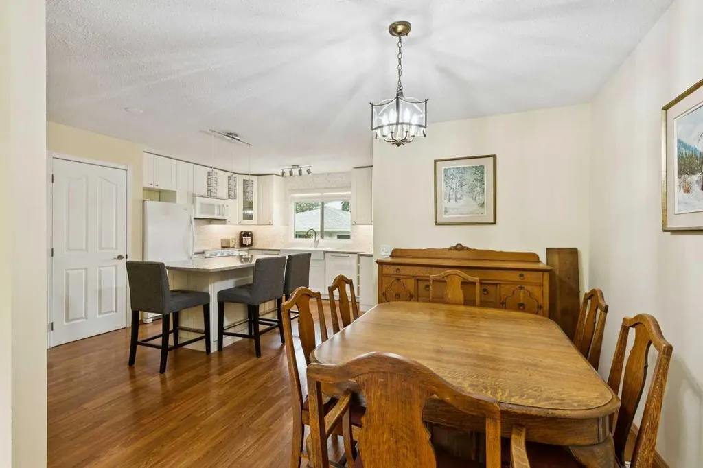 6452 Silver Springs Way NW Calgary AB T3B 3G2