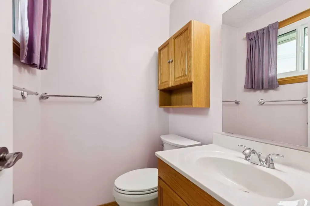 6452 Silver Springs Way NW Calgary AB T3B 3G2