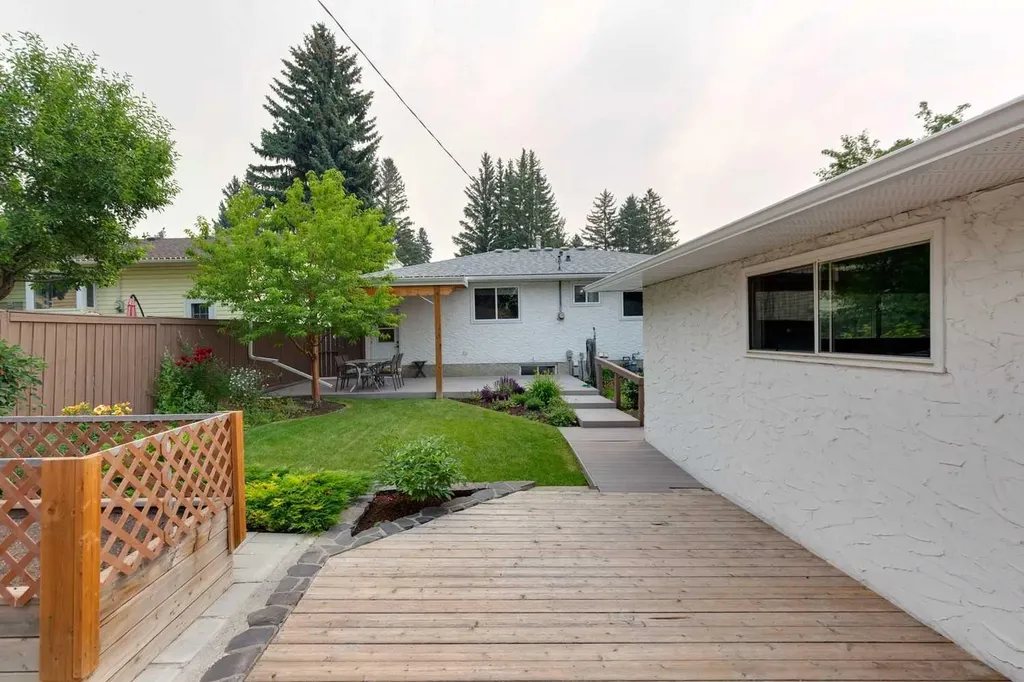 6452 Silver Springs Way NW Calgary AB T3B 3G2