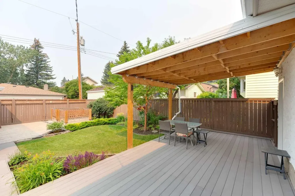 6452 Silver Springs Way NW Calgary AB T3B 3G2