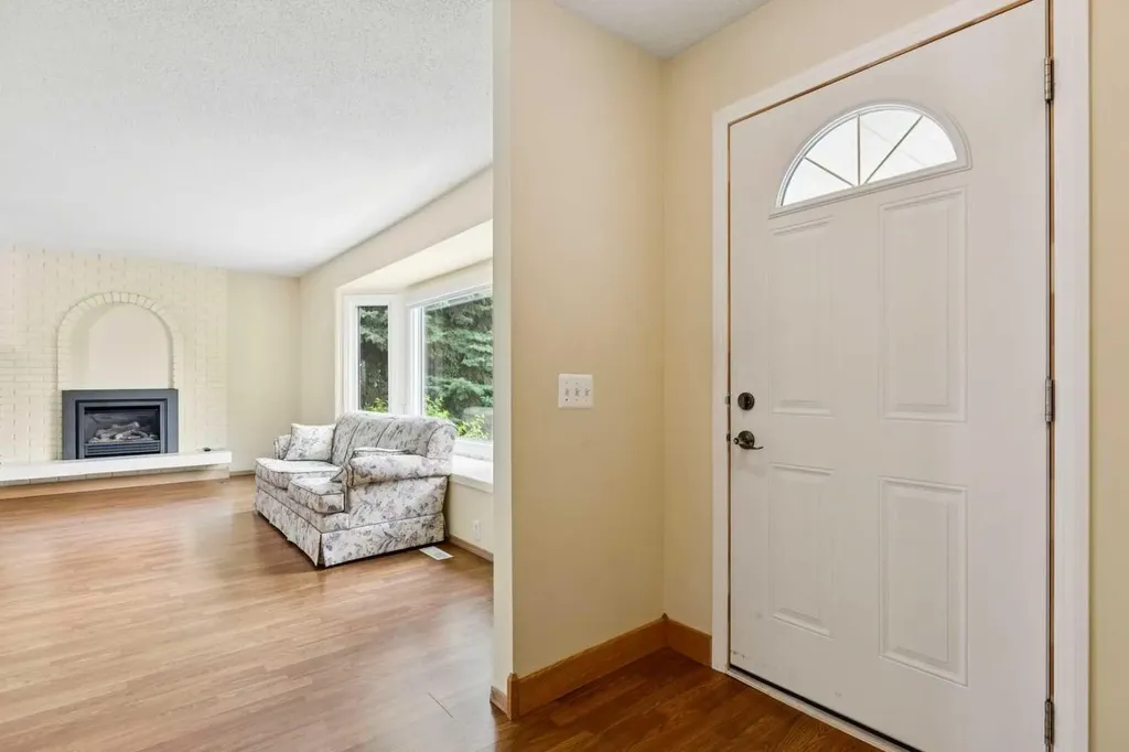 6452 Silver Springs Way NW Calgary AB T3B 3G2