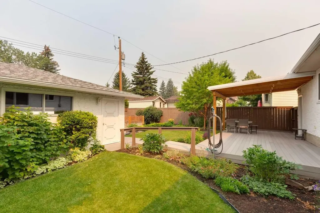 6452 Silver Springs Way NW Calgary AB T3B 3G2