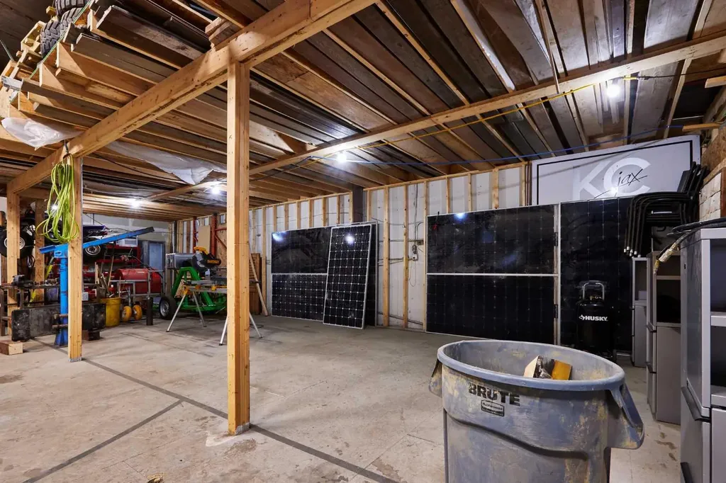 734 15 Street SW Medicine Hat AB T1A4W6