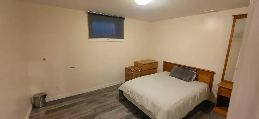 2515 Cochrane Road NW Calgary AB T2M 4H8