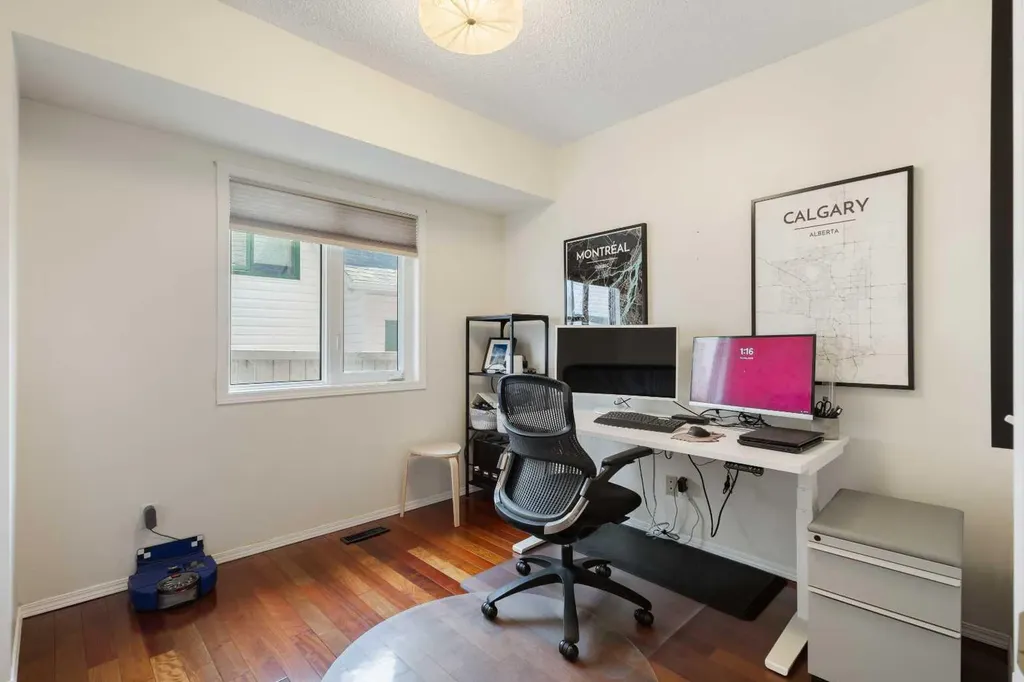 136 Harvest Hills Drive NE Calgary AB T3K3Y1