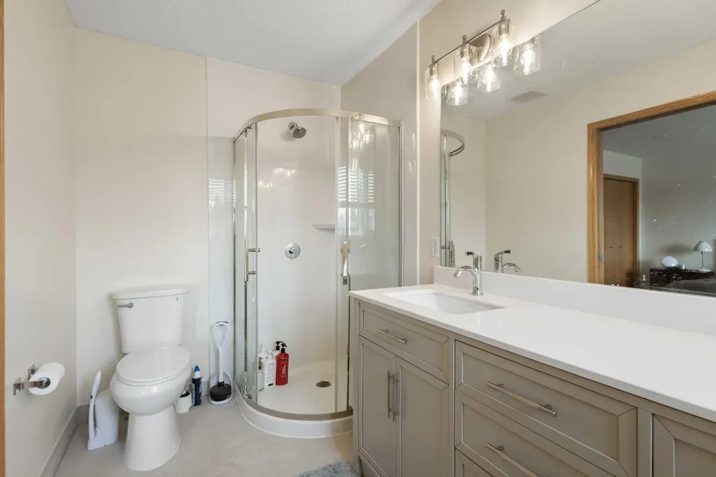 136 Harvest Hills Drive NE Calgary AB T3K3Y1