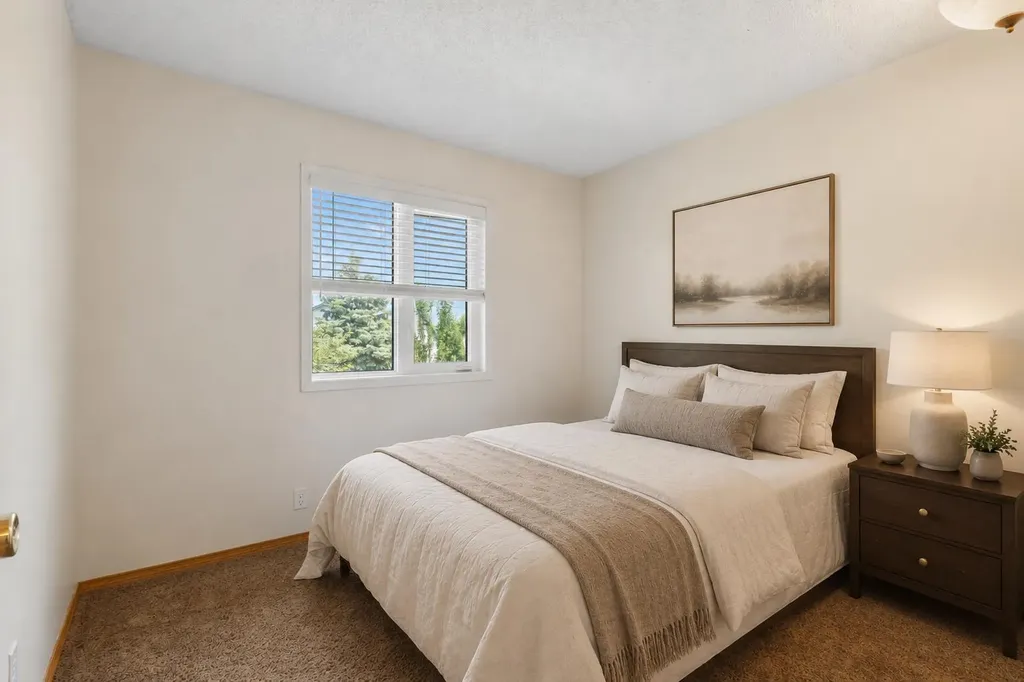 136 Harvest Hills Drive NE Calgary AB T3K3Y1