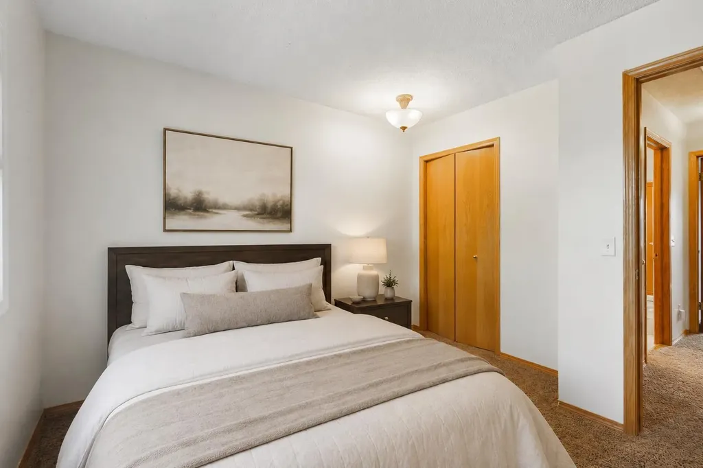 136 Harvest Hills Drive NE Calgary AB T3K3Y1