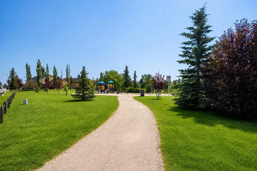 136 Harvest Hills Drive NE Calgary AB T3K3Y1
