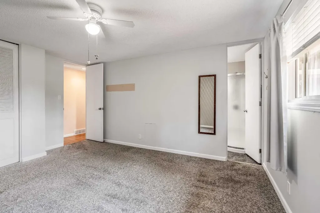 42 Honeysuckle Road N Lethbridge AB T1H 4J9