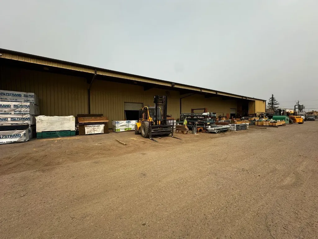 9515 44 Street SE Calgary AB T2C 2P7