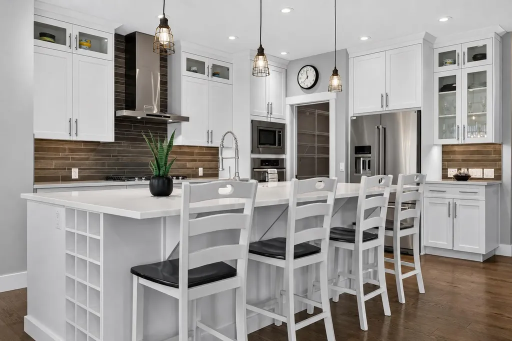 108 Kinniburgh Close Chestermere AB T1X 0R8