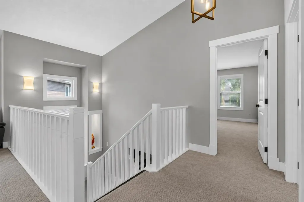 108 Kinniburgh Close Chestermere AB T1X 0R8