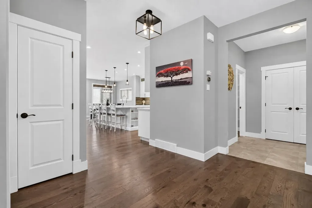 108 Kinniburgh Close Chestermere AB T1X 0R8