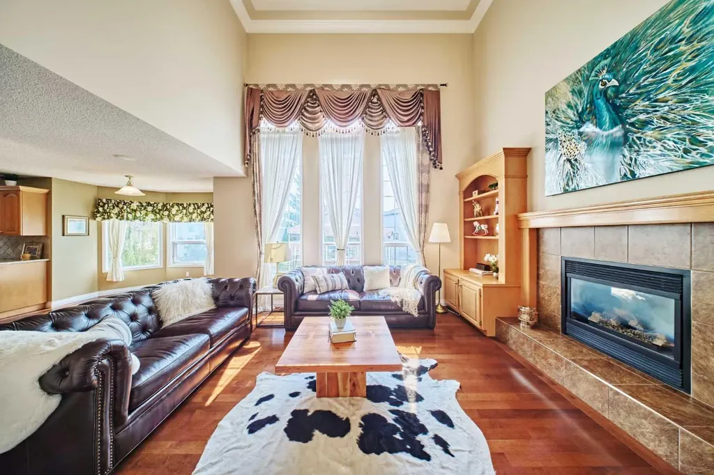 46 Hampstead Manor NW Calgary AB T3A 6A2