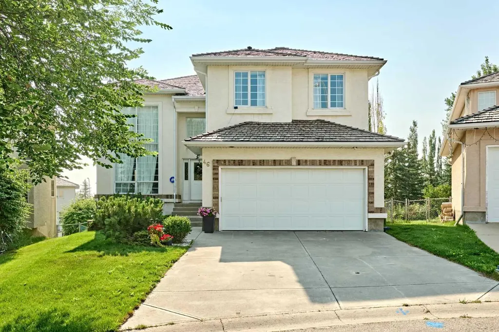 46 Hampstead Manor NW Calgary AB T3A 6A2