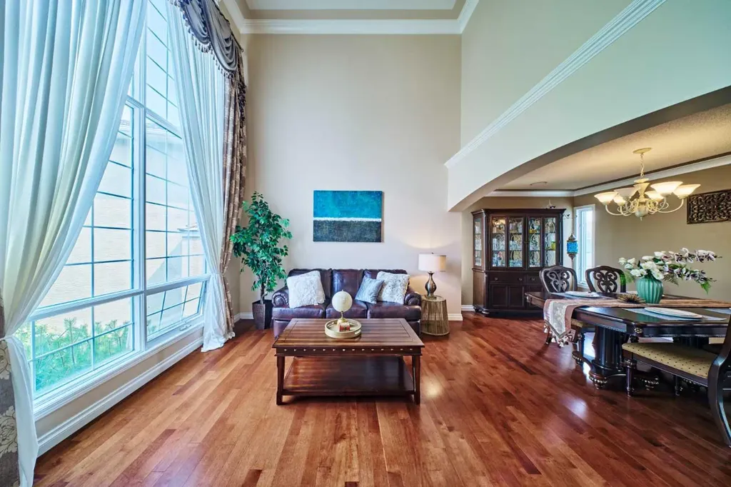 46 Hampstead Manor NW Calgary AB T3A 6A2