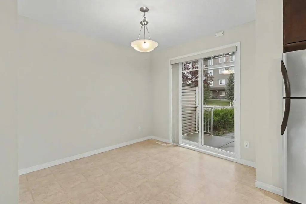 127 Prestwick Villas SE Calgary AB T2Z3S4