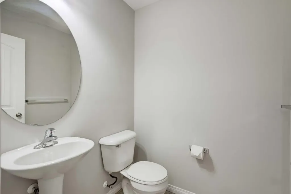 127 Prestwick Villas SE Calgary AB T2Z3S4