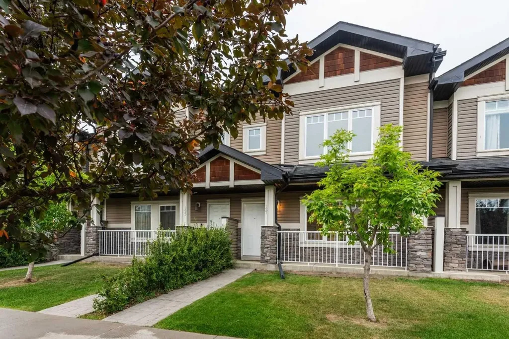 127 Prestwick Villas SE Calgary AB T2Z3S4