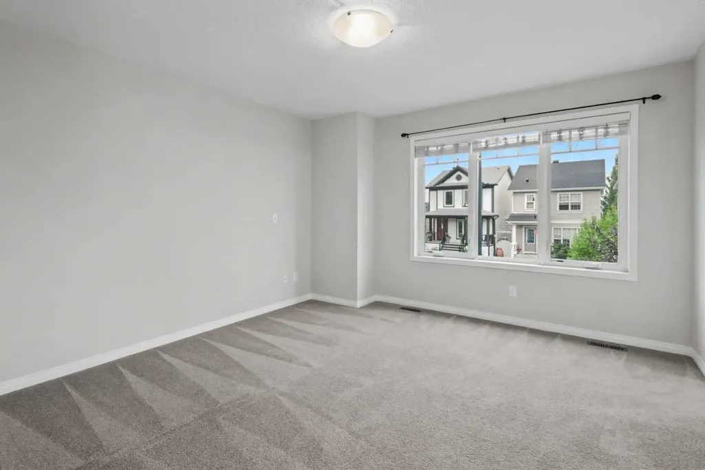 127 Prestwick Villas SE Calgary AB T2Z3S4