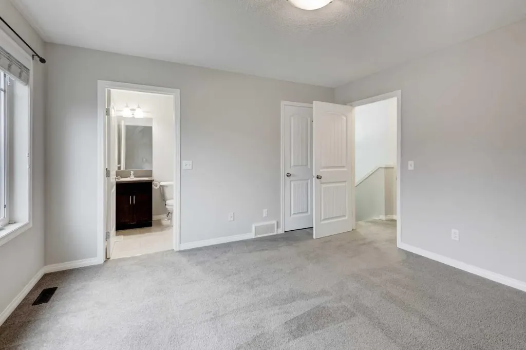 127 Prestwick Villas SE Calgary AB T2Z3S4