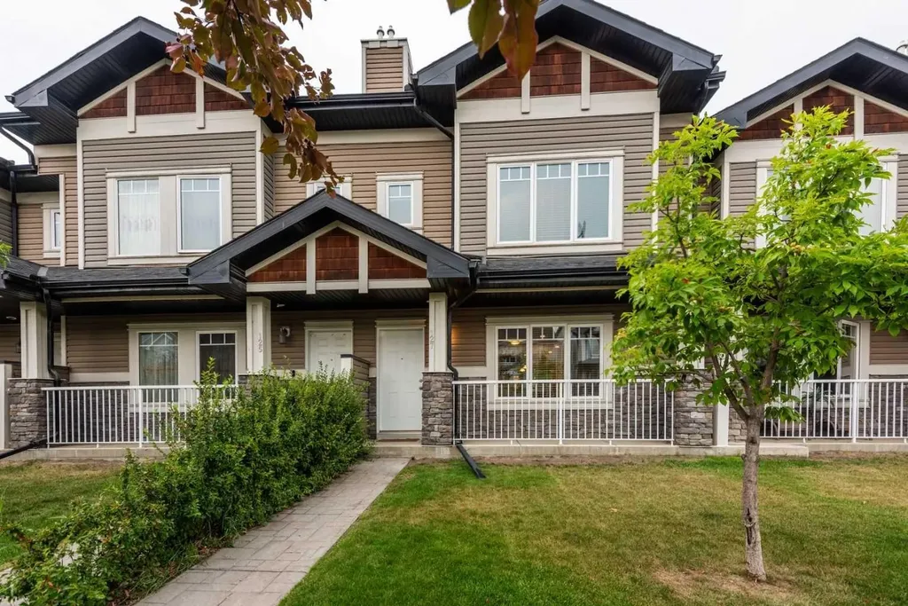 127 Prestwick Villas SE Calgary AB T2Z3S4
