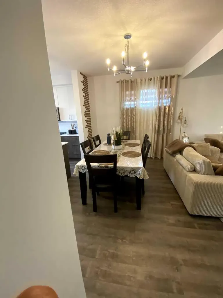75 Evanscrest Common NW Calgary AB T3P 2A3