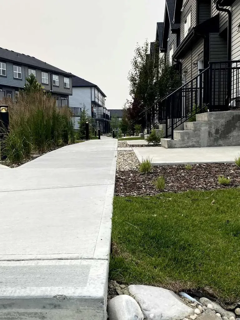 75 Evanscrest Common NW Calgary AB T3P 2A3