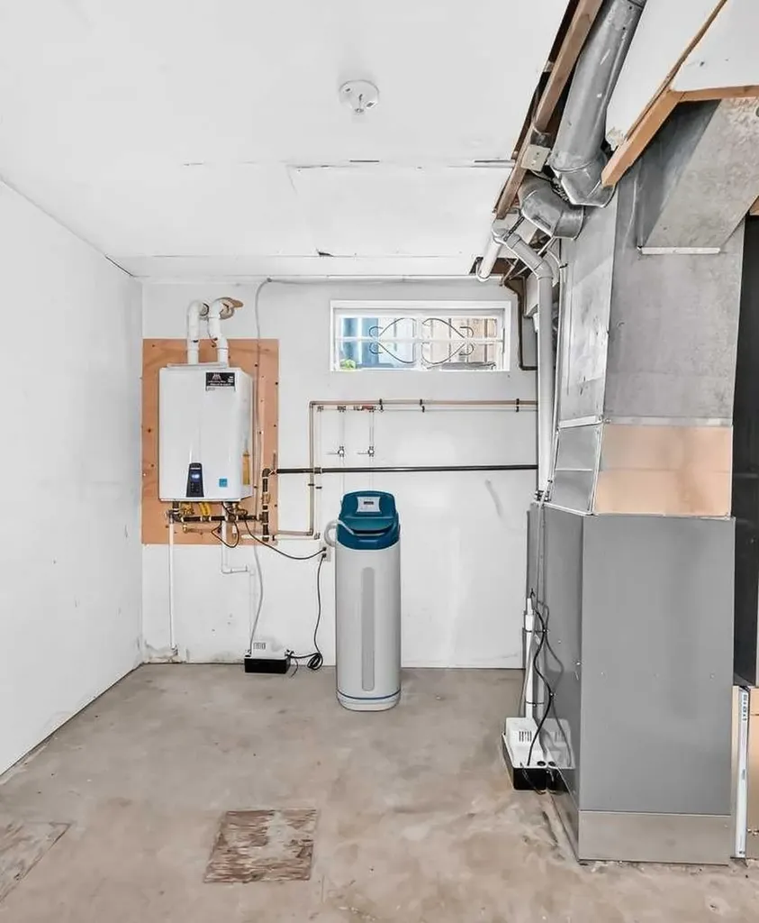 96 Erin Woods Boulevard SE Calgary AB t2b 2r1