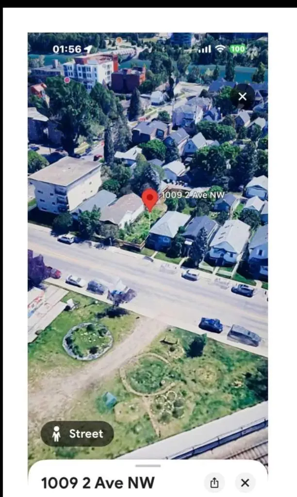 1009 2 Avenue NW Calgary AB T2N 0E8
