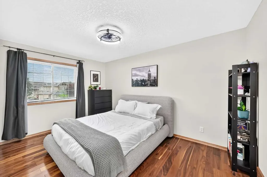 145 Panamount Place NW Calgary AB T3K5Y5