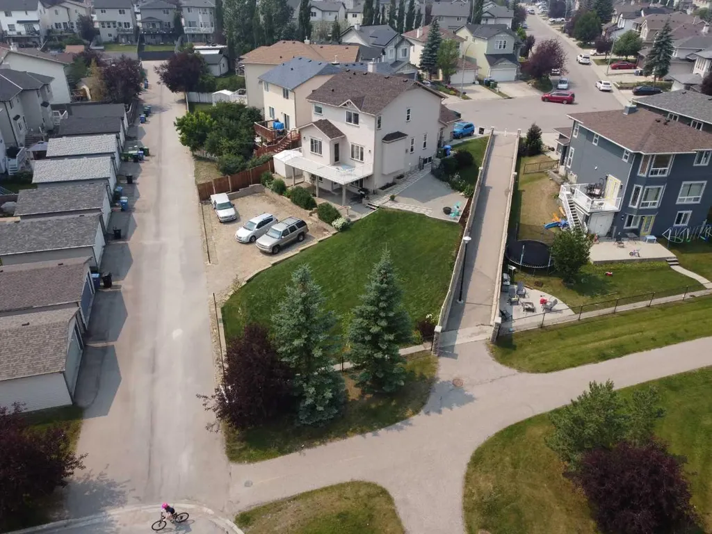 145 Panamount Place NW Calgary AB T3K5Y5