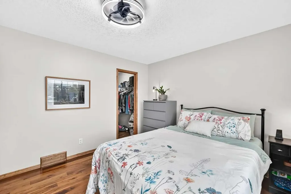 145 Panamount Place NW Calgary AB T3K5Y5