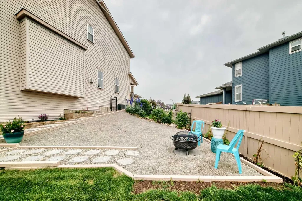 145 Panamount Place NW Calgary AB T3K5Y5