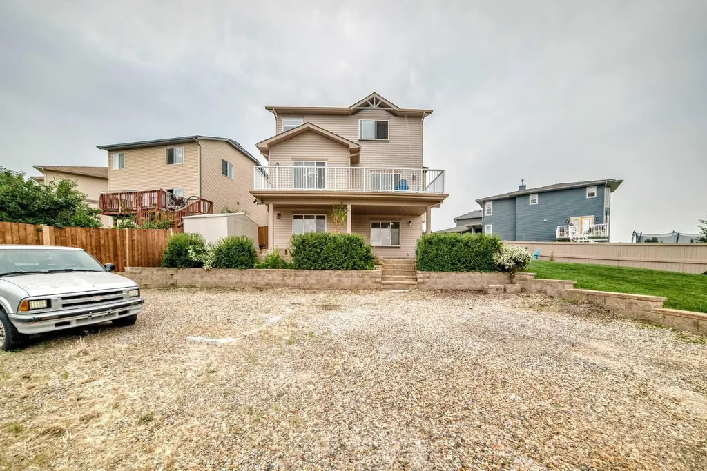 145 Panamount Place NW Calgary AB T3K5Y5