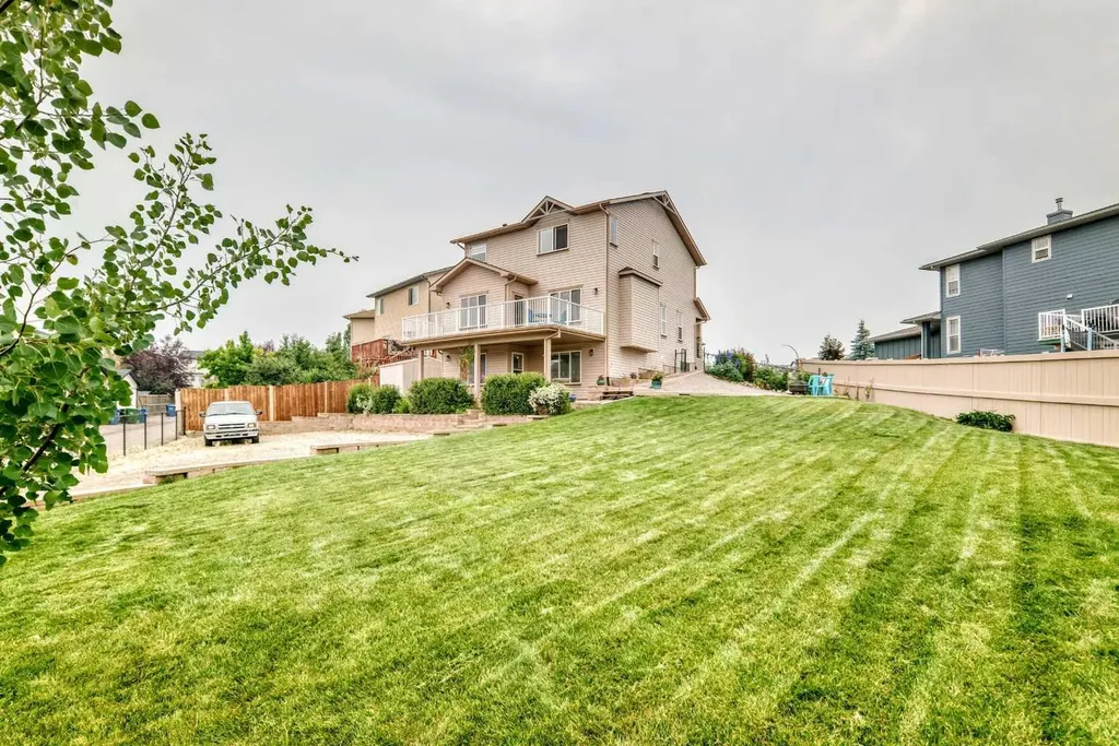 145 Panamount Place NW Calgary AB T3K5Y5