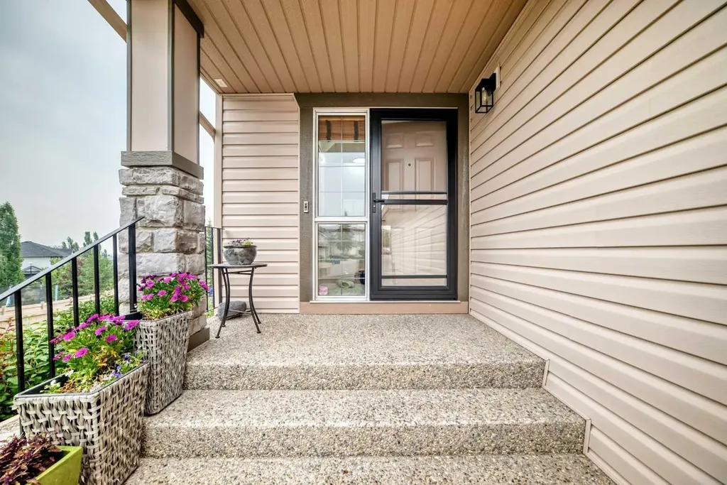 145 Panamount Place NW Calgary AB T3K5Y5