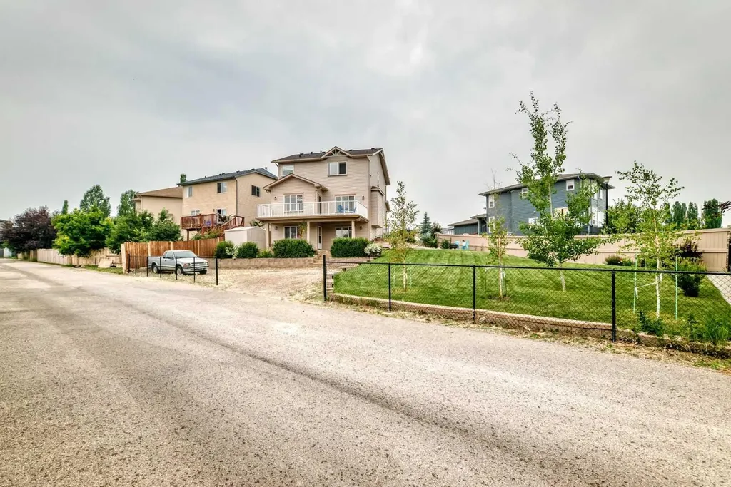 145 Panamount Place NW Calgary AB T3K5Y5