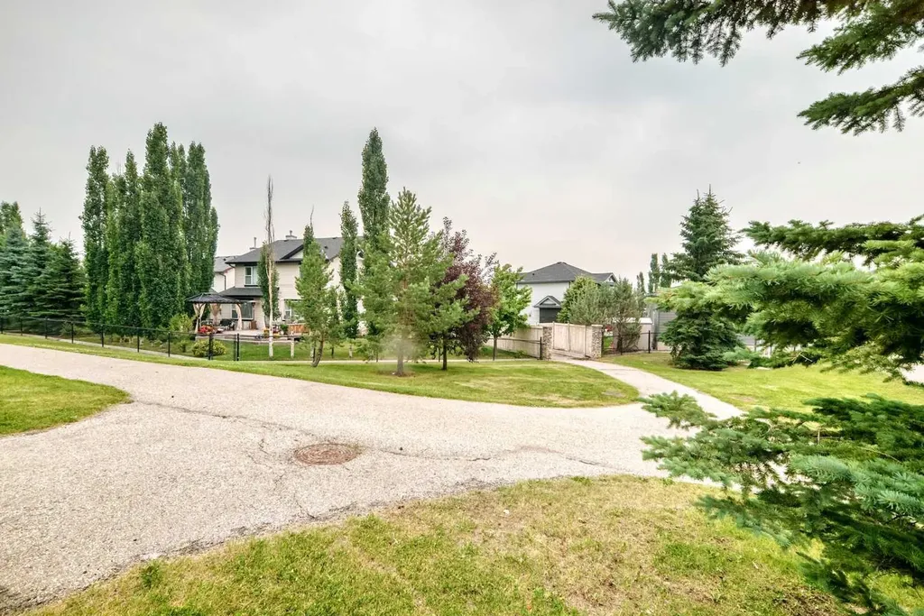 145 Panamount Place NW Calgary AB T3K5Y5